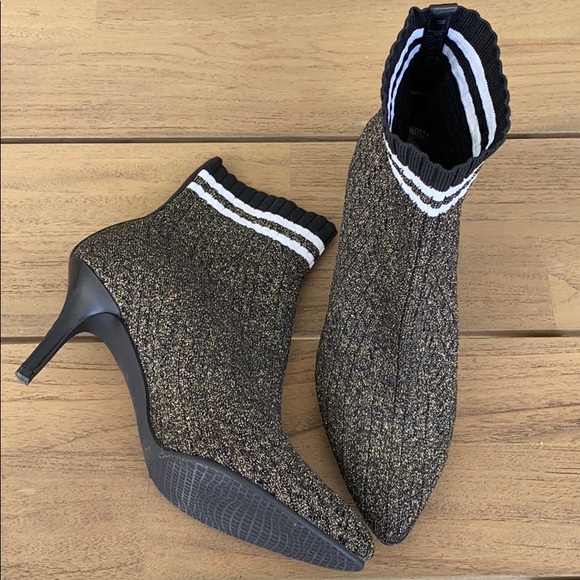 Stuart Weitzman Waverly Gold Sock Bootie - Picture 2 of 7